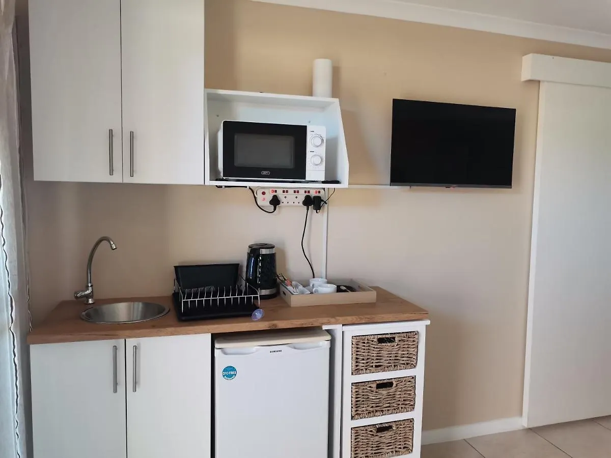 Plattekloof Treasures Unit 2 Hotel Cape Town Guest house