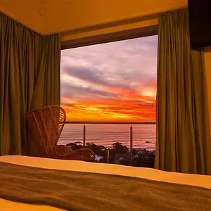 Beachwood Camps Bay Guest house